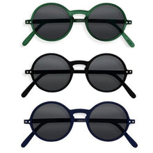 Load image into Gallery viewer, IZIPIZI - #G round sunglasses - black/green/navy
