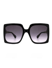 Kép betöltése a galériamegjelenítőbe: Gucci - Túlméretezett szögletes napszemüveg
